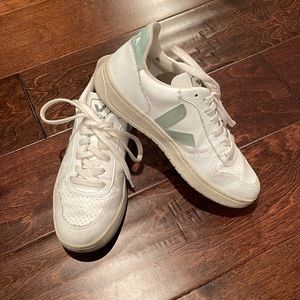 Veja V10 Women’s Sneakers, White Leather Matcha, Size 8